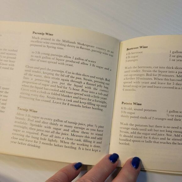 Old Midlands Recipes Catherine Rothwell Cookbook - Picture 10 of 11